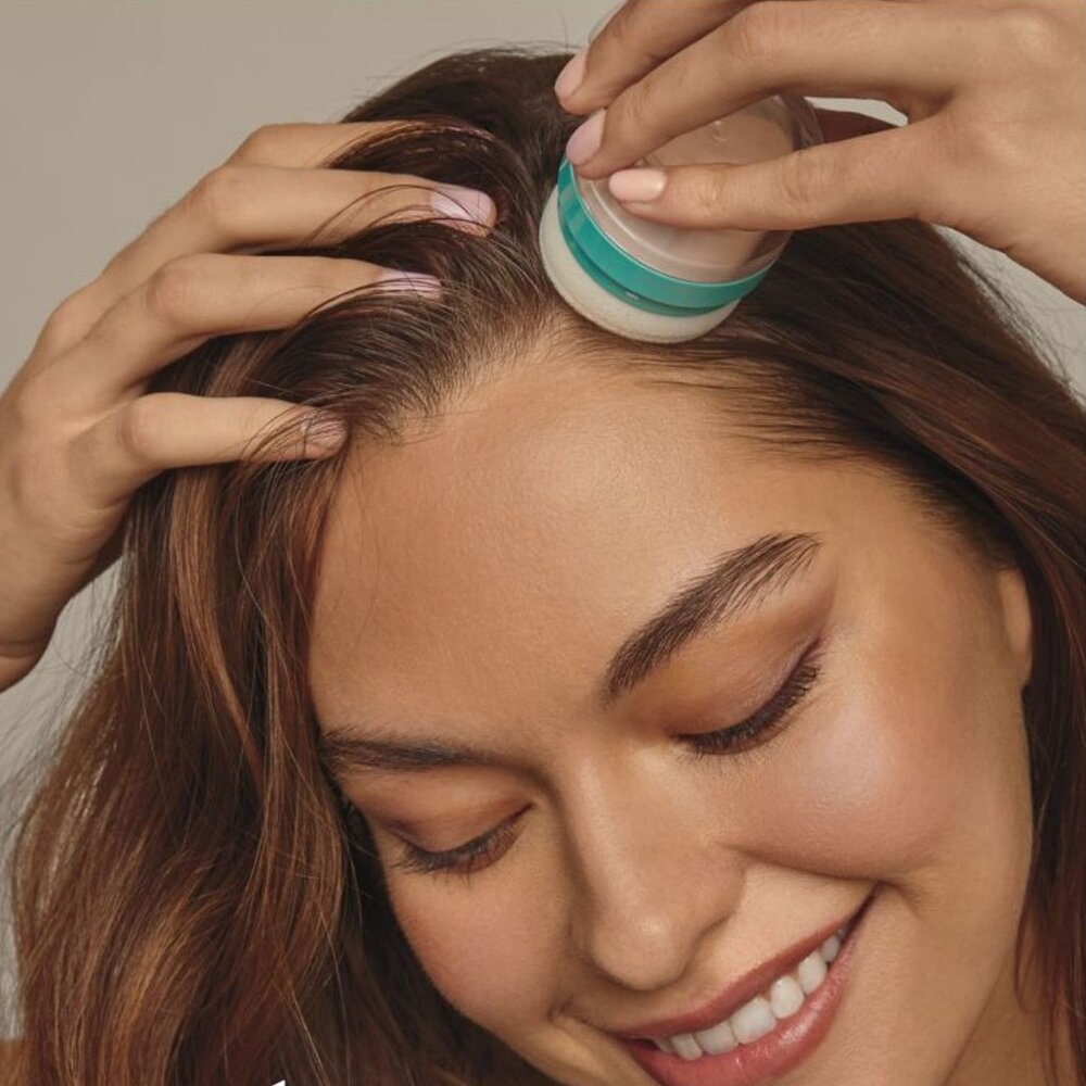 Avon Organist Rosemary Mint With Biotin Dry Shampoo For On The Go